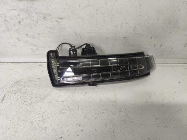 REPETITEUR DE RETROVISEUR GAUCHE MERCEDES - Vue 1